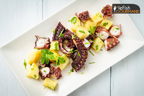 Recette Poulpe en salade avec pommes de terre et aromates lefishgourmand